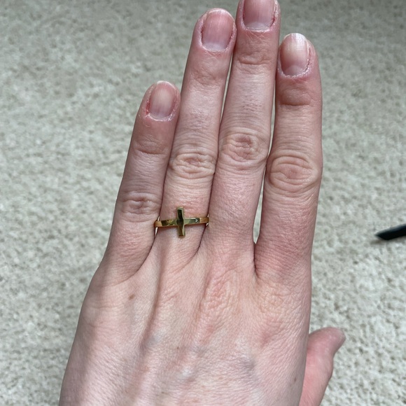 Cross ring - Picture 2 of 4